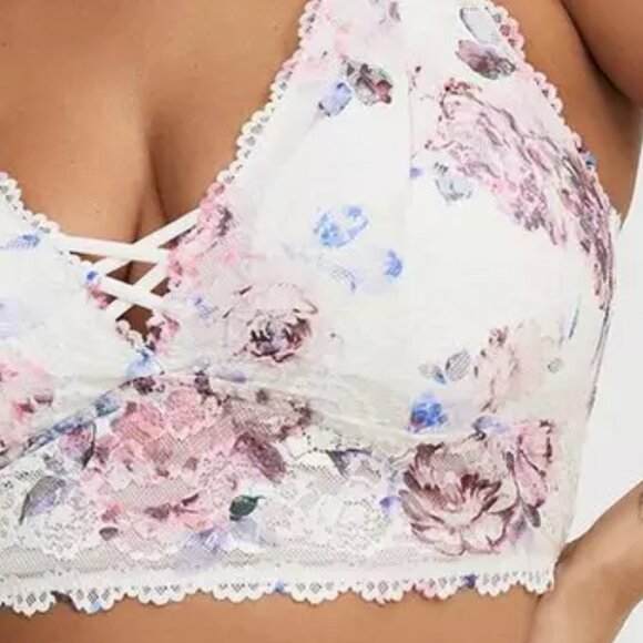 Torrid Bralette 6X (30) Lace Floral Strappy Front Lightly Lined Plus Size Bra - Picture 2 of 4